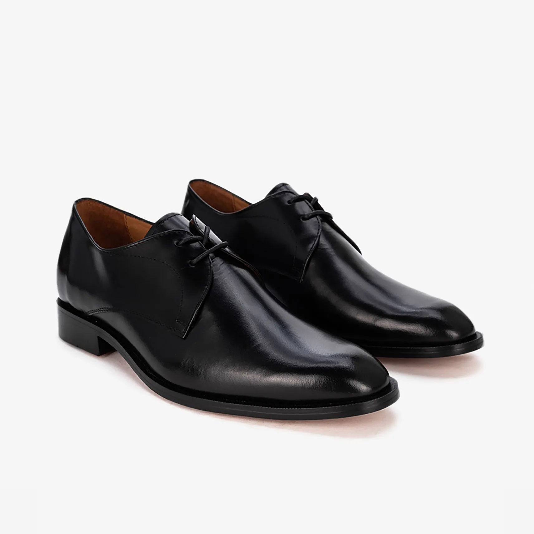 ALESSANDRE in Black