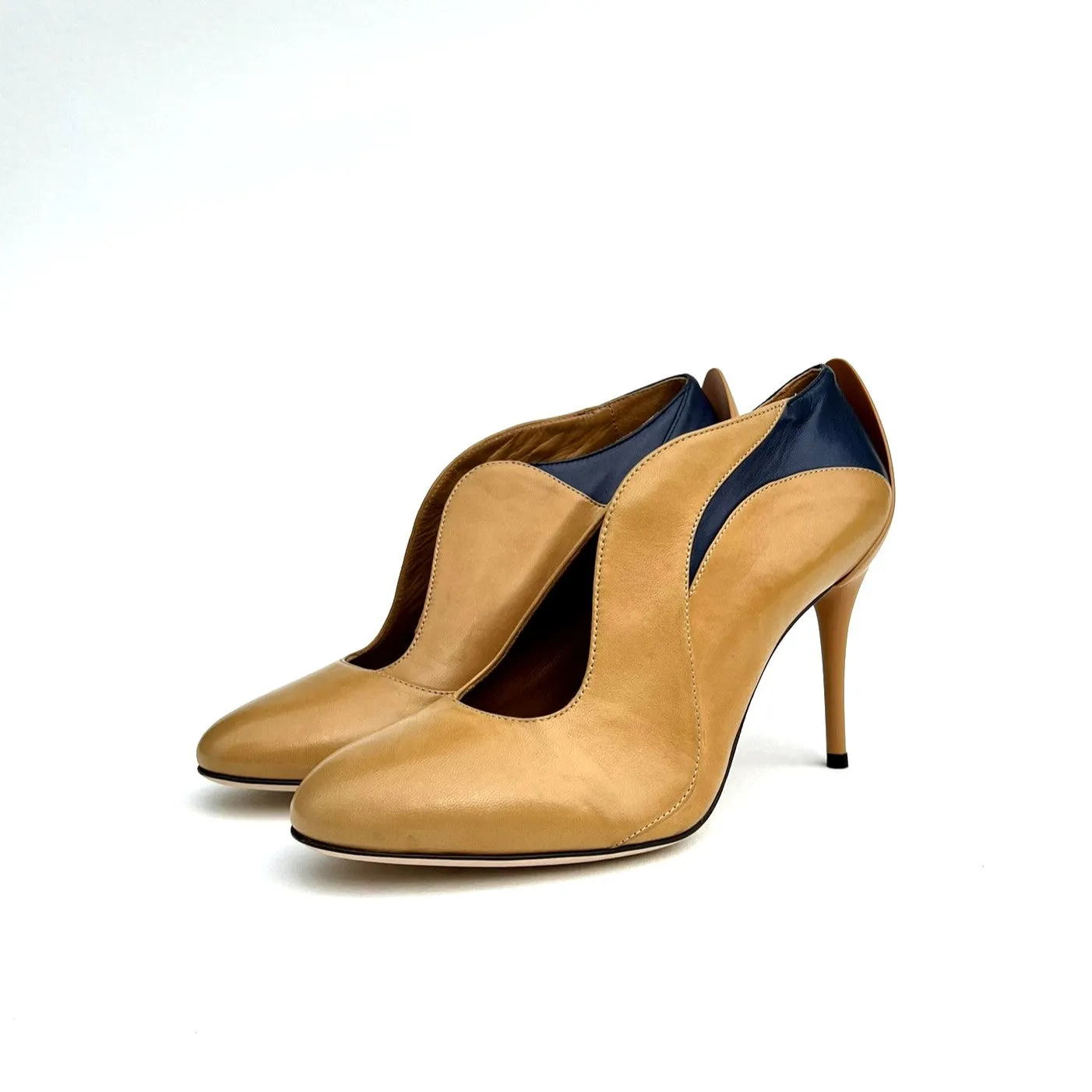 Beige/Blue Julia Best-seller Crowd-pleaser