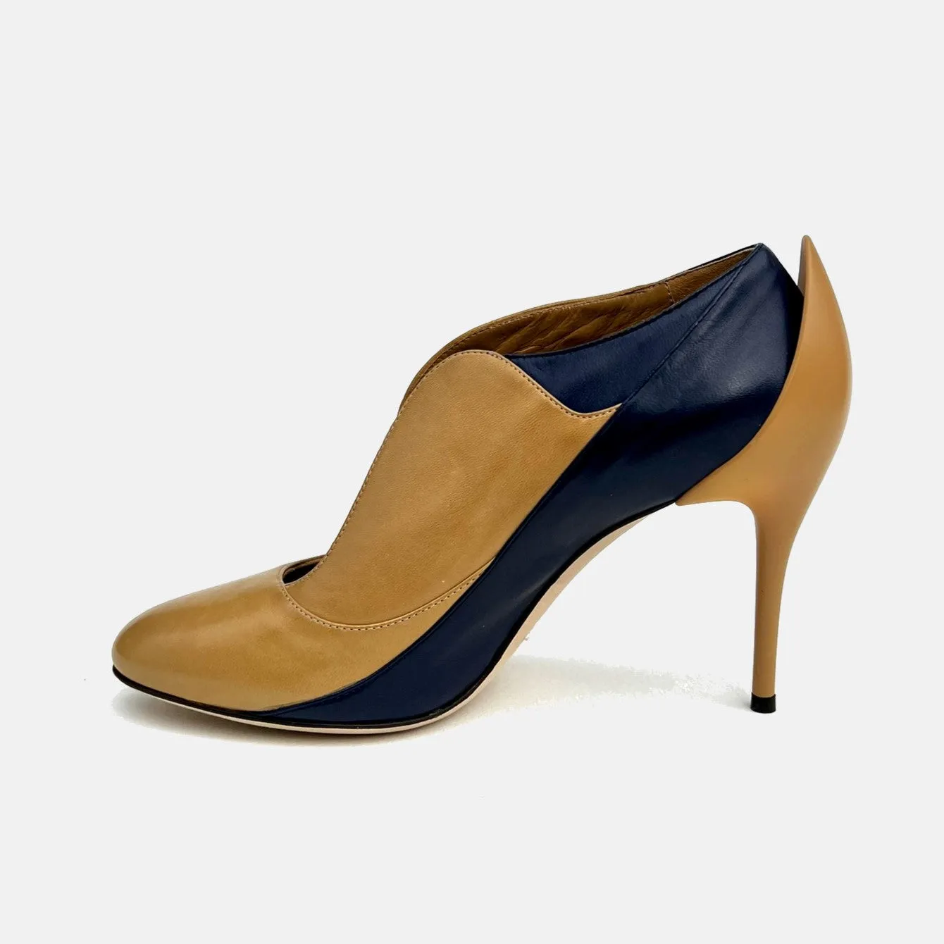 Beige/Blue Julia Best-seller Crowd-pleaser