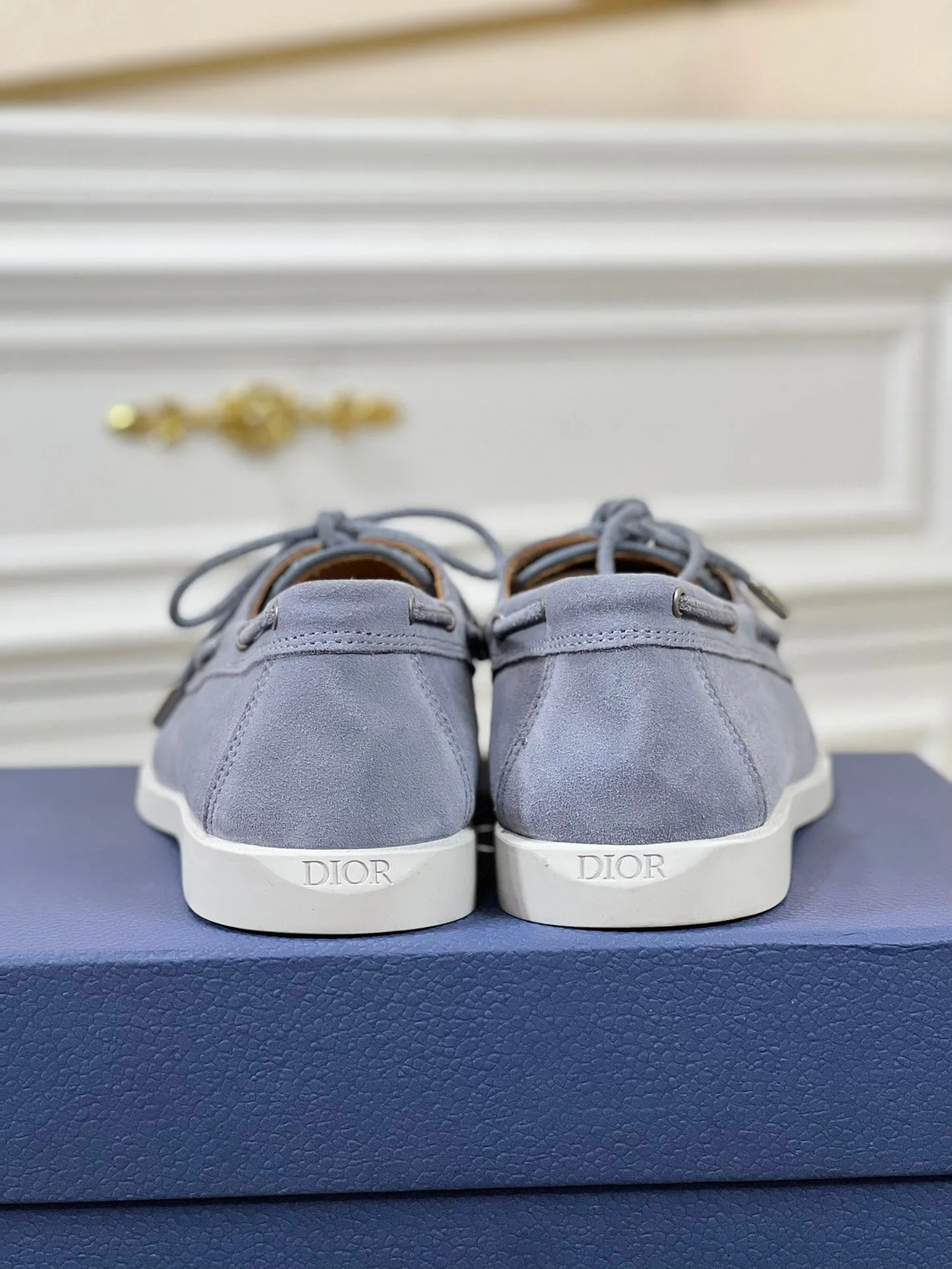 CD GRANVILLE BOAT SHOE STONE SUEDE