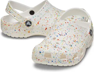 Crocs Unisex-Child Classic Graphic Clogs (Little Big Kid)