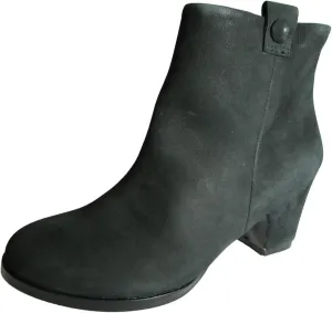 Gentle Souls Womens Soft Cast Short Heel Ankle Boot Shoe, Black Suede, US 6