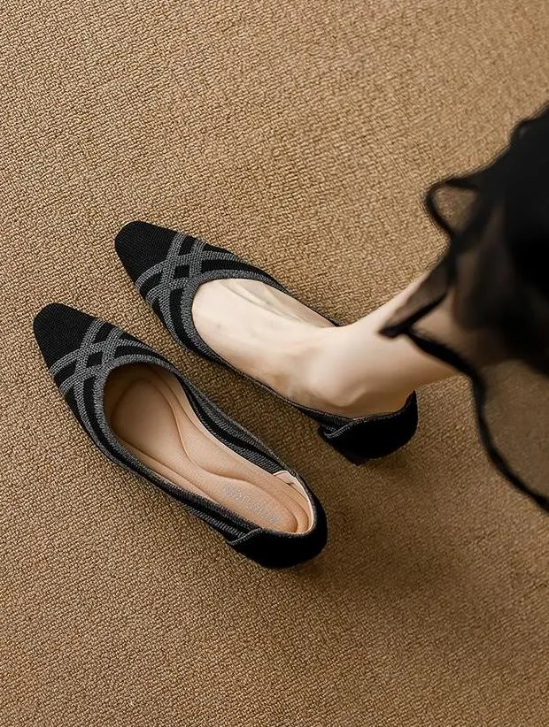 Knitted Pointed Toe Low Heel Shoes