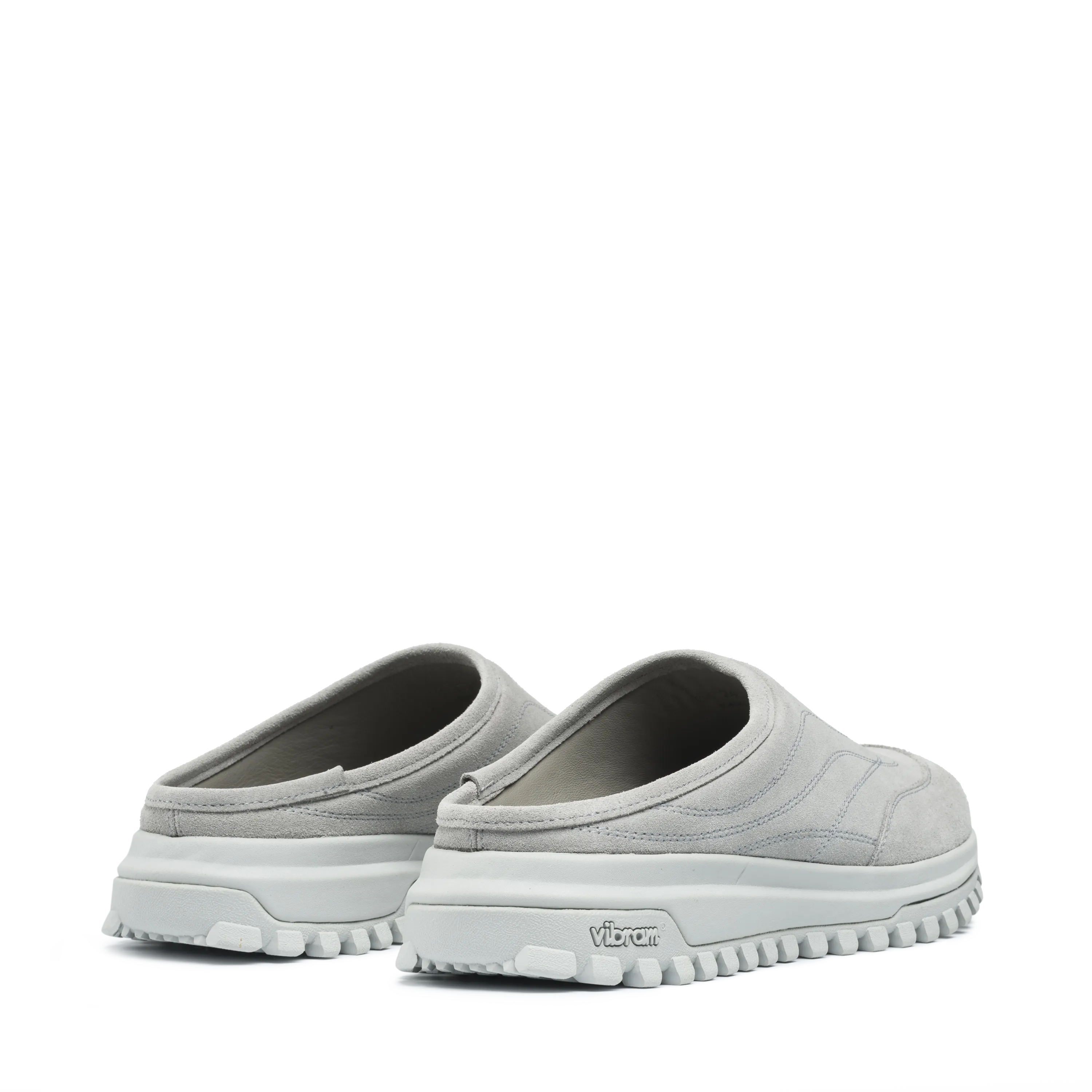 Maggiore Light Grey Suede M