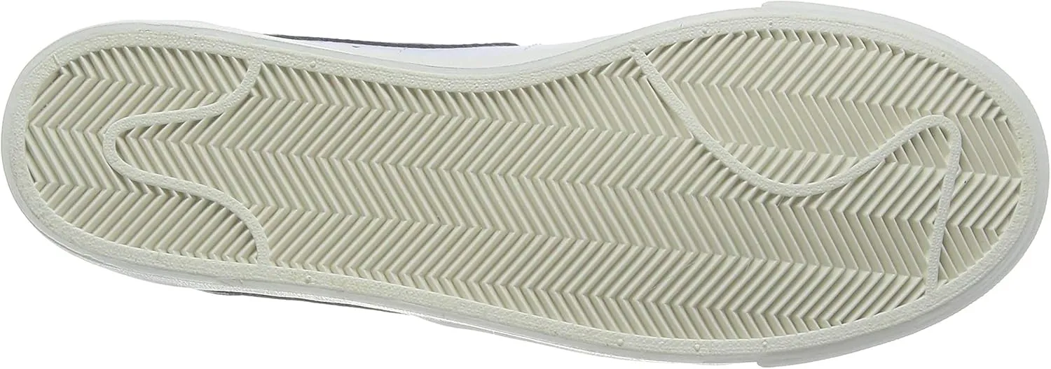 Nike Men's Classic Basketball Shoe