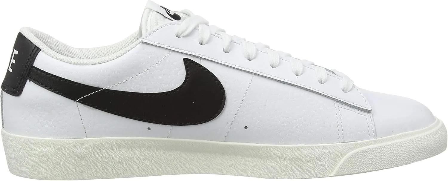 Nike Men's Classic Basketball Shoe